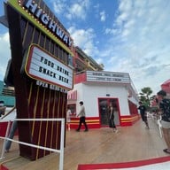 Highway Cafe Bangsaen