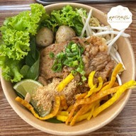 บะหมี่คลุกสูตรคุณแม่ (ฮาลาล) -