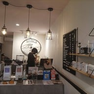 บรรยากาศ Aribica Specialty Coffee อารีย์