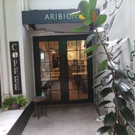 หน้าร้าน Aribica Specialty Coffee อารีย์