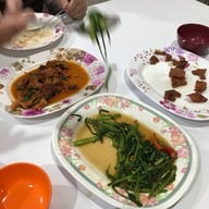 ร้านอาหารเจ้จ้อน