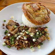 อาม่า สุกี้คั่วไก่ บางเสร่ - ถนนสุขุมวิท