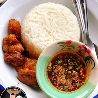 ก๋วยเตี๋ยวเรือบินอภินิหาร