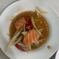 ขวัญใจ ยำมะม่วงปูม้า ตลาดสดโต้รุ่งทวีผล ศูนย์การค้าวรรัตน์