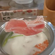 เมนูของร้าน เสือน้อยหม้อไฟ ชาบูหม่าล่า ตลาดอินดี้ปิ่นเกล้า