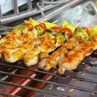 พี่บอล ย่างเนื้อ สาขาคลองหก