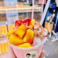 Jing Jing Bingsu & Sweets สกลนคร