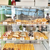 Jing Jing Bingsu & Sweets สกลนคร