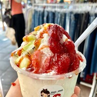 Jing Jing Bingsu & Sweets สกลนคร