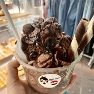 Jing Jing Bingsu & Sweets สกลนคร