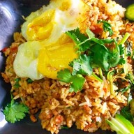 กะเพราหรอ_แม่เหียะ