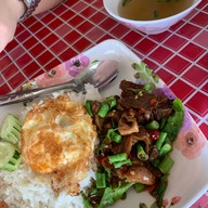 เจ๊อึ่ง ก๋วยเตี๋ยวหมูตุ๋น