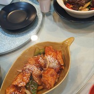 味港緣 Hong Kong Bangna  โครงการ Bizzo บางนา ( บางนา 23 )