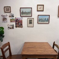 Billybillies Cafe and  Workshop Studio บีทีเอส แบริ่ง