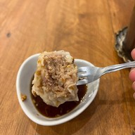 Billybillies Cafe and  Workshop Studio บีทีเอส แบริ่ง