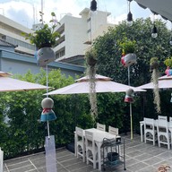 ครัวบ้านย่า ถนน อมรเดช