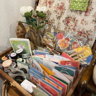 Billybillies Cafe and  Workshop Studio บีทีเอส แบริ่ง