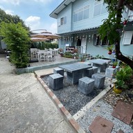 ครัวบ้านย่า ถนน อมรเดช