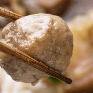 ทำให้กินลูกชิ้นนึ่งสมุนไพร