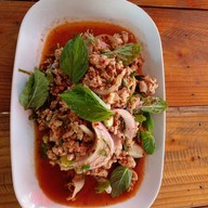 ส้มตำพี่อ้อยตำแซ่บ 1