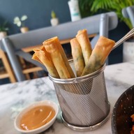 ON A CLOUD COFFEE & CROISSANT(วันนี้เปิดปกตินะคะ) Charoen Nakhon
