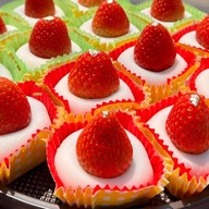NEKO DAIFUKU ไดฟูกุสตอเบอรี่ (ปั้นสด) ช็อคโกแลตดูไบ ไดฟุกุ โมจิ NekoDaifuku สำโรง