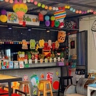 พี่ปุ้มผลไม้สดปั่น🍓🥝🍉🍋🍊🍏🥕🥥🥑 ข้างซีเจทางลงทะเล