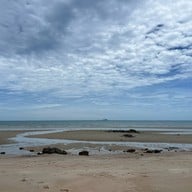 หาดทรายแก้ว อ.สัตหีบ จ.ชลบุรี