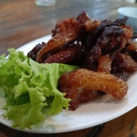 เมนูของร้าน ลาบเกินร้อย ซอยสามยอด