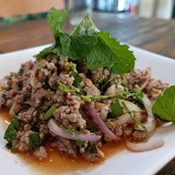 เมนูของร้าน ลาบเกินร้อย ซอยสามยอด