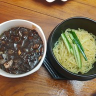 เมนูของร้าน พัมกอรี