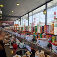 บรรยากาศ สามก๊กสุกี้หมาล่าสายพาน รสต้นตำรับ เล่าปี่ถนนกิ่งแก้ว