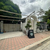 Us Cafe&Friends Suphanburi