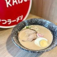 เมนูของร้าน Tonkotsu ramen แอทยูปาร์คบางนา
