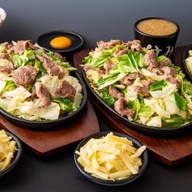 Hakata Ironman ทองหล่อ