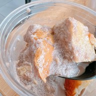 ⭐️🥛เฮียอุ่นนม นมสด ขนมปังปิ้งอร่อย👍  นมสดเกล็ดหิมะ ปังเย็น ปังไอติม ชิโอะปัง ครอฟเฟิล ชีสเค้ก ทีรามิสุ โรลเค้กครีมสด ถนนหอการค้าไทย