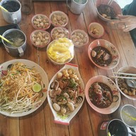 ก๋วยเตี๋ยวเรือเสนาตอง111