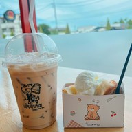 ⭐️🥛เฮียอุ่นนม นมสด ขนมปังปิ้งอร่อย👍  นมสดเกล็ดหิมะ ปังเย็น ปังไอติม ชิโอะปัง ครอฟเฟิล ชีสเค้ก ทีรามิสุ โรลเค้กครีมสด ถนนหอการค้าไทย