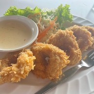 กลางเลซีฟู้ด