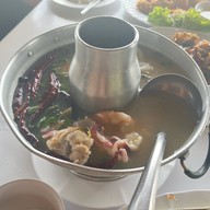 กลางเลซีฟู้ด