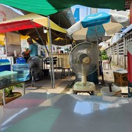 บรรยากาศ ข้าวมันไก่ By ลุงเพชร