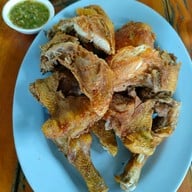 เมนูของร้าน ครัวริมคลอง อ่างเก็บน้ำ บางพระ ชลบุรี