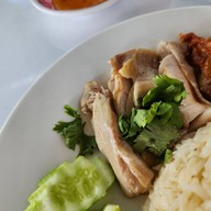 เมนูของร้าน ข้าวมันไก่ By ลุงเพชร
