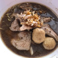 ก๋วยเตี๋ยวเรือแหลมฉบัง ชลบุรี