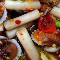 ก๋วยเตี๋ยวคลุกฝุ่น .