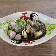 ก๋วยเตี๋ยวเรือตรอกกังสดาล กังสดาล