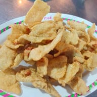 เมนูของร้าน ร้านอาหารเจ้ไพรริมเขื่อนท่าฉลอม