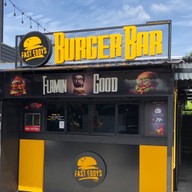 Fast Eddy's Burgers ถนนลาดปลาเค้า