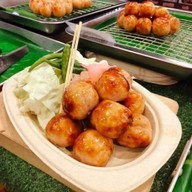 สุกี้ ยากี้ น้ำจิ้มเต้าหู้ยี้ สูตรโบราณ ตลาดบ้านฟ้า เลอมาร์เช่