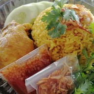 ชาลี  ไก่ทอดหาดใหญ่